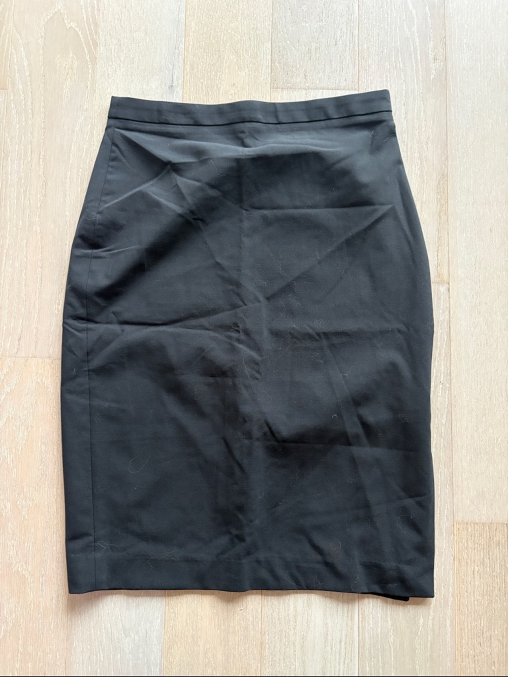 Banana Republic Black Pencil Skirt - Classic Tailored Silhouette